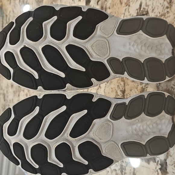 Men's New Balance Fresh Foam More - Picture 7 of 12